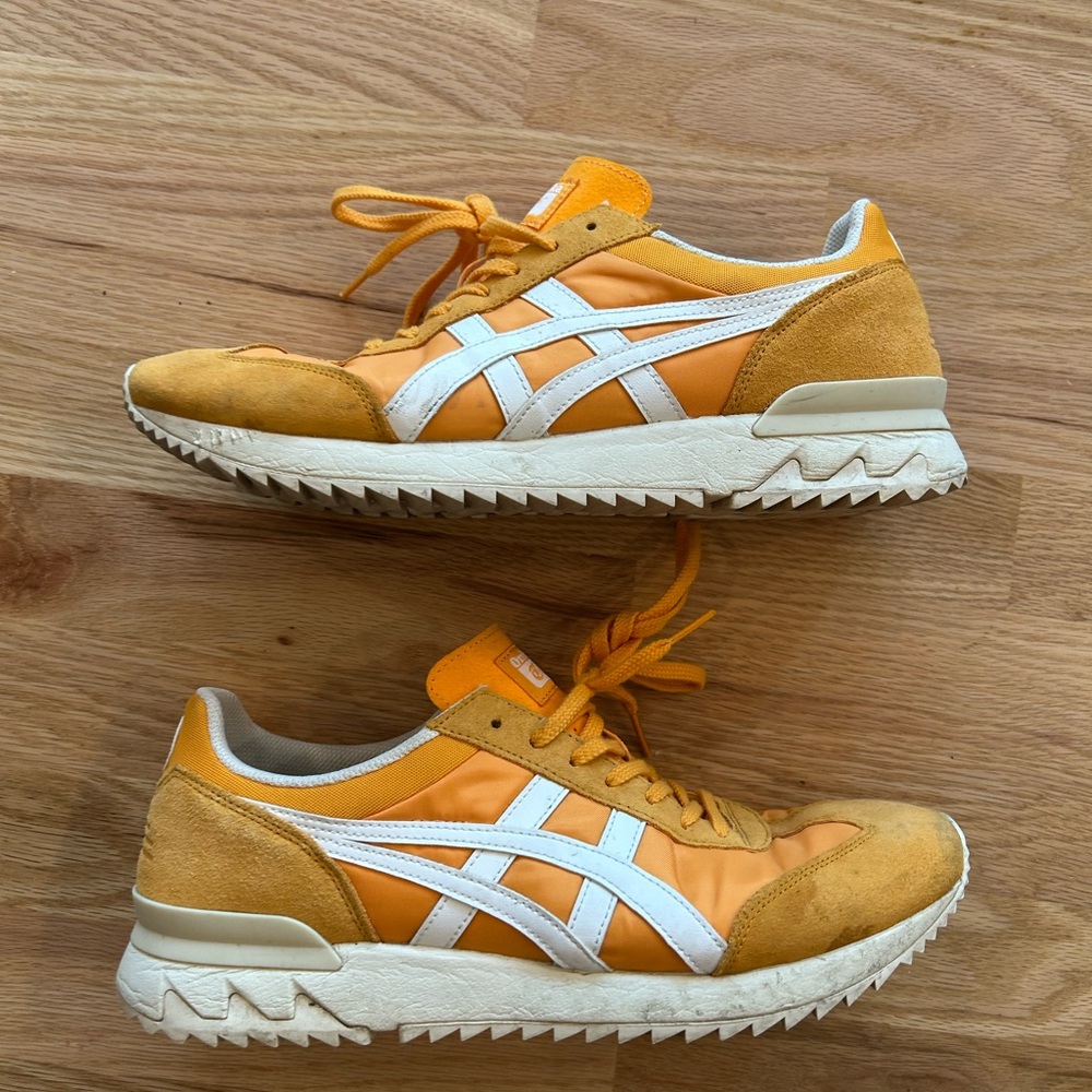 California 78 ex onitsuka tiger Orange‎ and White Athletic Sneakers size 10.5
